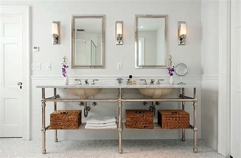 Elegant bathroom sconces - Decoist