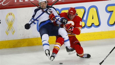 Johnny Gaudreau paces Calgary Flames to 4-2 win over Winnipeg Jets ...