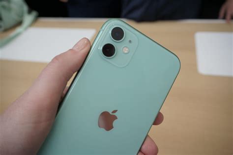 iPhone 11 and 11 Pro in all their new, vibrant colors - CNET