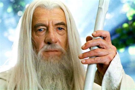 Le Seigneur Des Anneaux Les 5 Meilleures Répliques De Gandalf Dans Les Deux Tours