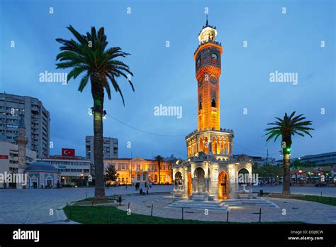 Izmir Saat Kulesi Fotos Und Bildmaterial In Hoher Aufl Sung Alamy