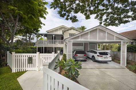 Why You Need The Best Brisbane Architects To Renovate Your Queenslander Asap