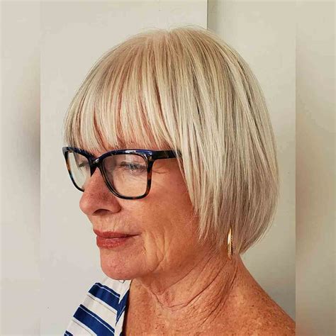 24 Flattering Short Hairstyles For Women Over 60 With Glasses