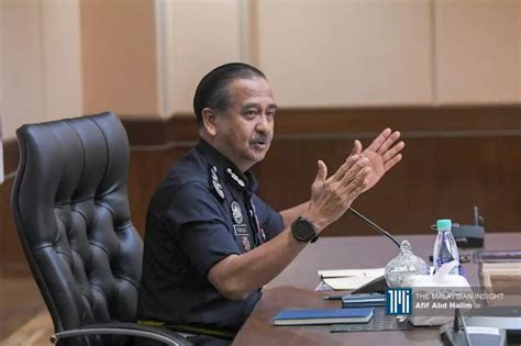 Ibu Pejabat PAS Dibaling Batu Suspek Sedang Dikenal Pasti Kata Polis