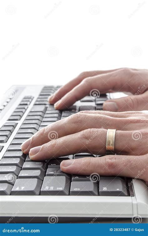 Dactilografia No Teclado Imagem De Stock Imagem De Surfe 28323487