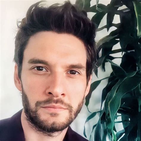 Pin By Gail N Mode On Ben Barnes British Actor Singer Songwriter