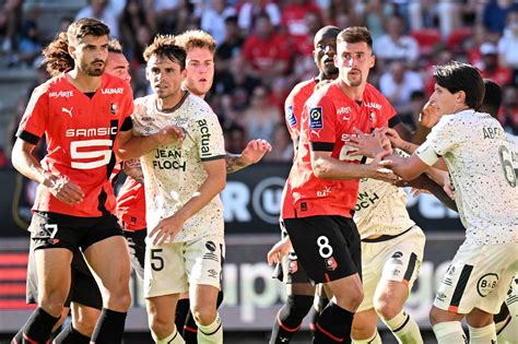 Monaco Stade Rennais La Compo Du SRFC Avec Une Surprise Devant Foot