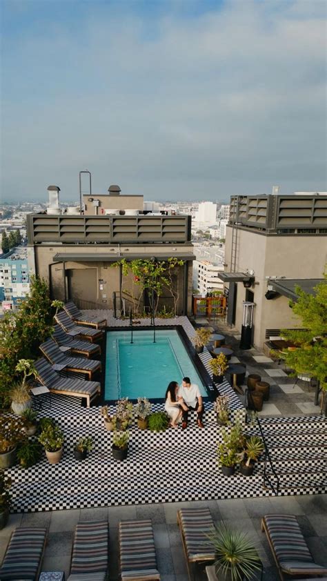 This Los Angeles hotel rooftop engagement is a whole vibe 💍 in 2022 ...