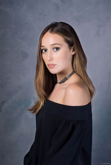 Session 006 0002 The Photo Gallery Alluring Alycia Debnam Carey