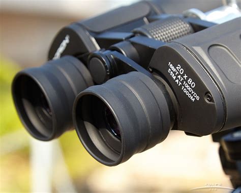 Orion 20x80 Astronomy Binoculars: Full Review | Space