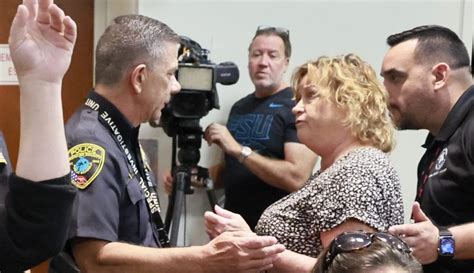 Arrest of Broward schools volunteer should have been avoided, review ...