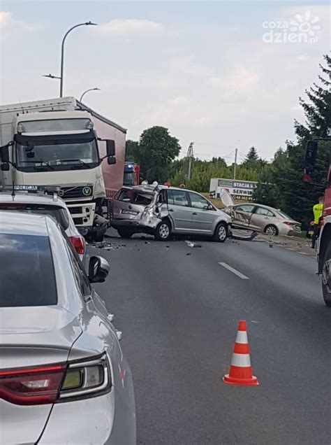 Zderzenie Trzech Pojazd W Na Dk W Skaryszewie