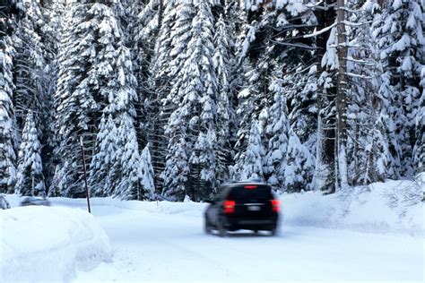 8 Travel Tips for Safe Scenic Road Trips This Winter - The Roam Wild