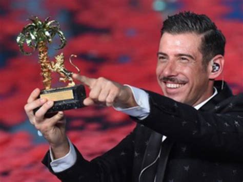 Sanremo 2017 Vince A Sorpresa Francesco Gabbani BergamoNews