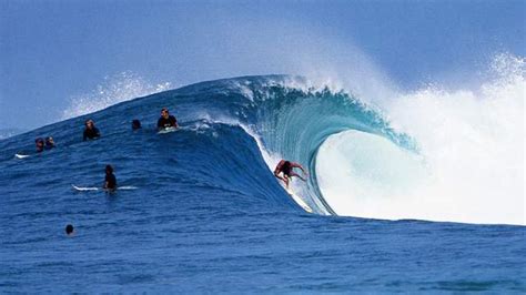 hollow | Encyclopedia of Surfing