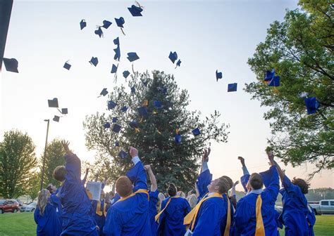 Sauk Valley schedule of high school graduation ceremonies – Shaw Local