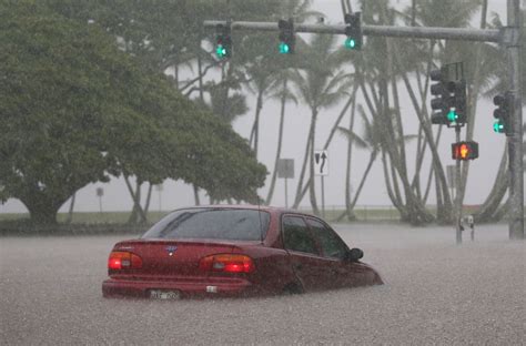 Live updates: Powerful hurricane races towards Hawaii | CNN