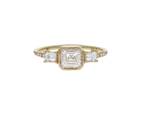 Asscher Cut Diamond Forte Solitaire