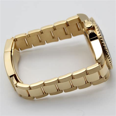 rolex gmt master ii mm green dial  yellow gold oyster bracelet