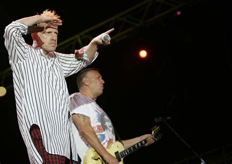 Sex Pistols Sue Johnny Rotten Over Song Rights