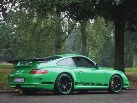 Lime Green Porsche 911 Gt3 Rs