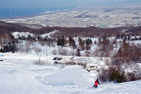 Enjoy skiing in Hokkaido! Top 7 recommended ski resorts near Sapporo - Wa