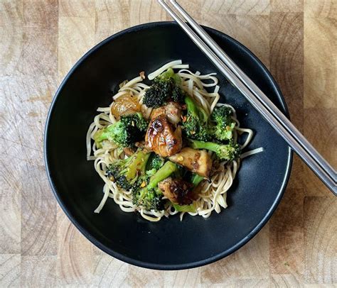 broccoli chicken stir fry  dinners meal planner