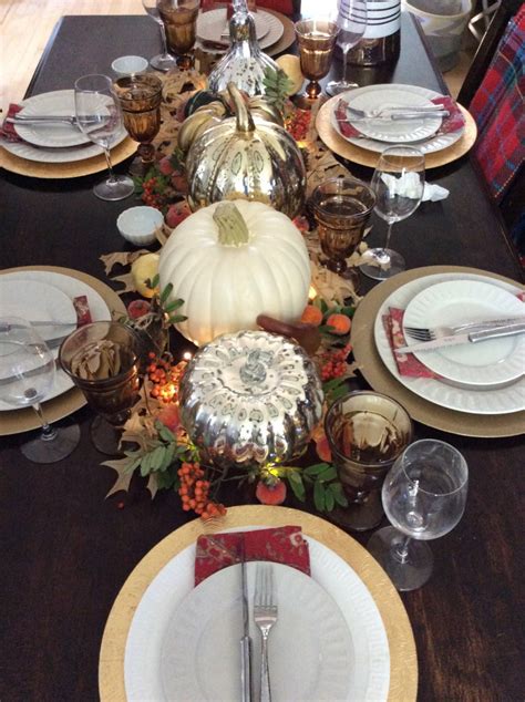 Thanksgiving Dinner Table Decor