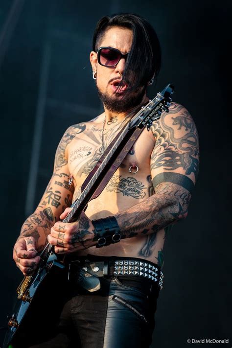 Is Dave Navarro A Tattoo Artist Afsheinlakota