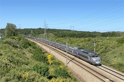 Tgv Atlantique Lacroix Lgv Atlantique Briis Sous Forge Flickr