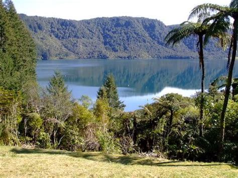 Blue And Green Lakes Rotorua - Something For Everyone