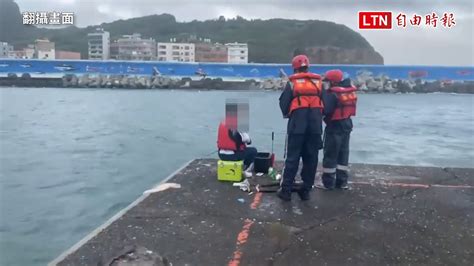 卡努颱風海警 海巡署人員勸離看海、釣魚民眾 翻攝畫面 ─影片 Dailymotion