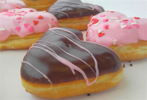 Dunkin Donuts - Heart Shaped Donuts for Valentine's Day {Giveaway ends 2/14/17} ⋆ Metro Detroit ...