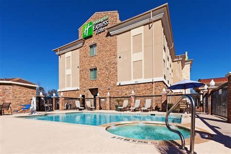 Holiday Inn Express and Suites Henderson, an IHG Hotel Henderson, Texas ...