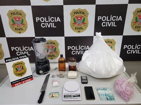 DISE de Ribeirão Preto flagra traficante drogas em casa Thmais