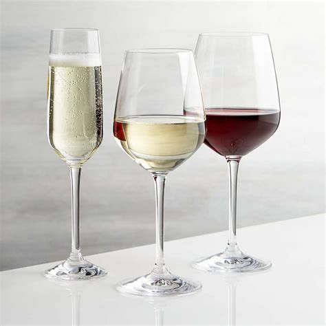 Wine Glasses And Stemware Crate And Barrel Modern Wine Glasses Fun Wine Glasses Oversized