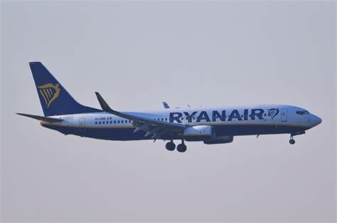 Ryanair EI EBC Boeing B737 8AS 04 07 2010 HHN Hahn Germany