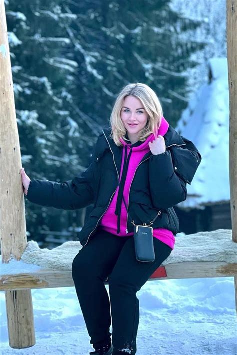 Wonderful Inna Y O From Alicante With Blonde Hair Id Ladadate