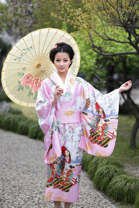 2017 Cheap Japan Dresses Traditional Japanese Ethnic Dress Sexy Kimono Robe Japanese Kimonos