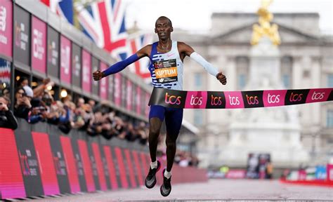 Kelvin Kiptum Wins London Marathon In Second Fastest Time Sifan Hassan