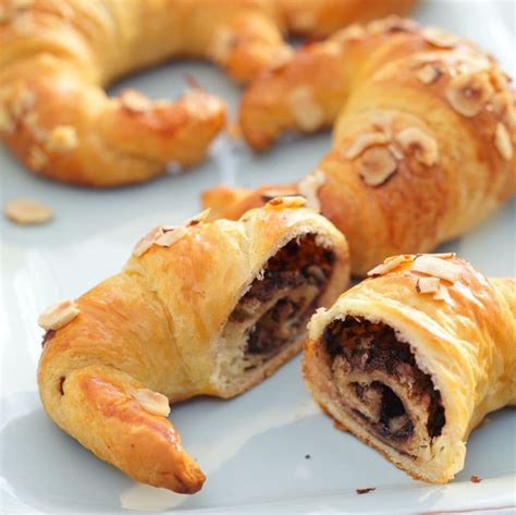 Nougat Croissants Mit Haseln Ssen Rezept Living At Home