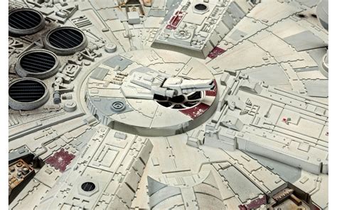 Millennium Falcon Revell 06718 Kingshobby