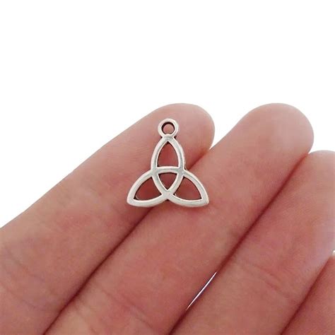 X Celtics Knot Trinity Triquetra Charms Pendants Sided For Diy