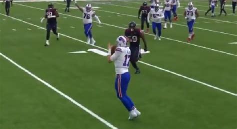 Bills Josh Allen Becomes First Qb In Nfl History With A 40 Yard Run