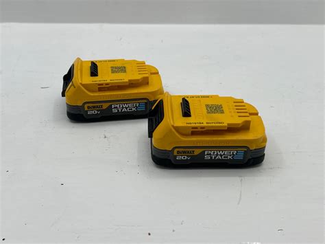 Dewalt Dcbp034 2 20v Powerstack Compact 1 7ah Li Ion Battery Pack Of 2