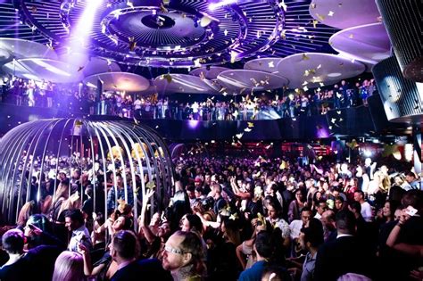 Toronto Nightlife: 10 Hotspots For An Electrifying Night - IMP WORLD