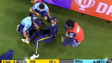 Kane Williamson Injured His Knee While Saving A Six Gujarat Titans Vs