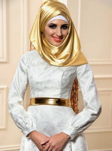 A Line Lace Long Sleeve Muslim Wedding Dress With Gold Hijab 5 Colours