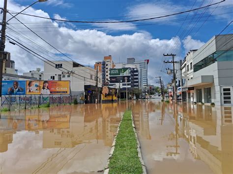 Santa Catarina O Desafio Do Alto Volume De Chuvas E A Necessidade De