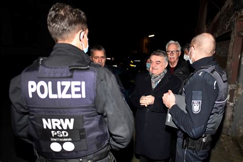 NRW Polizei im Kampf gegen Clan Kriminalität Mehrere Festnahmen